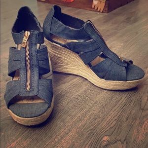 Size 10 Merona High Heels. Slightly used.